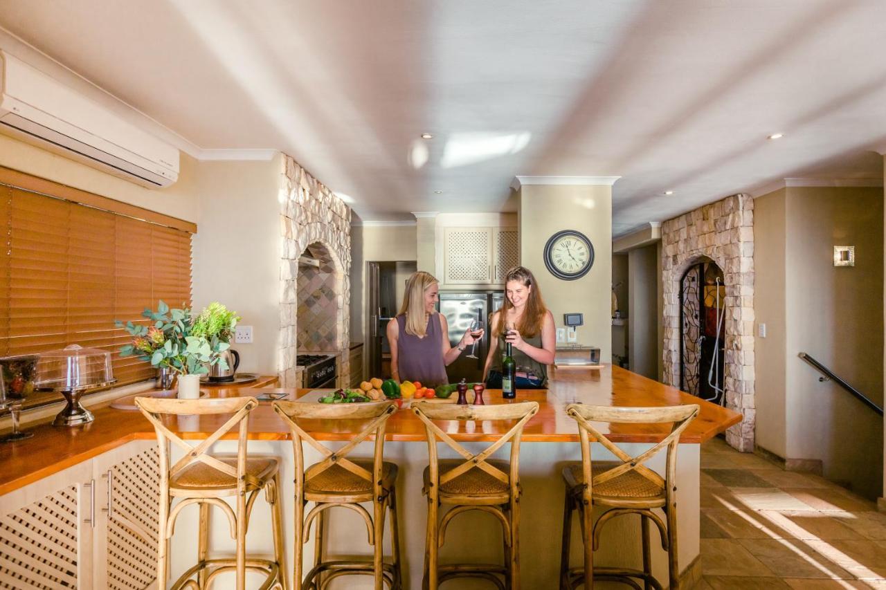 Whale Waters Self Catering Gansbaai Apartman De Kelders Kültér fotó